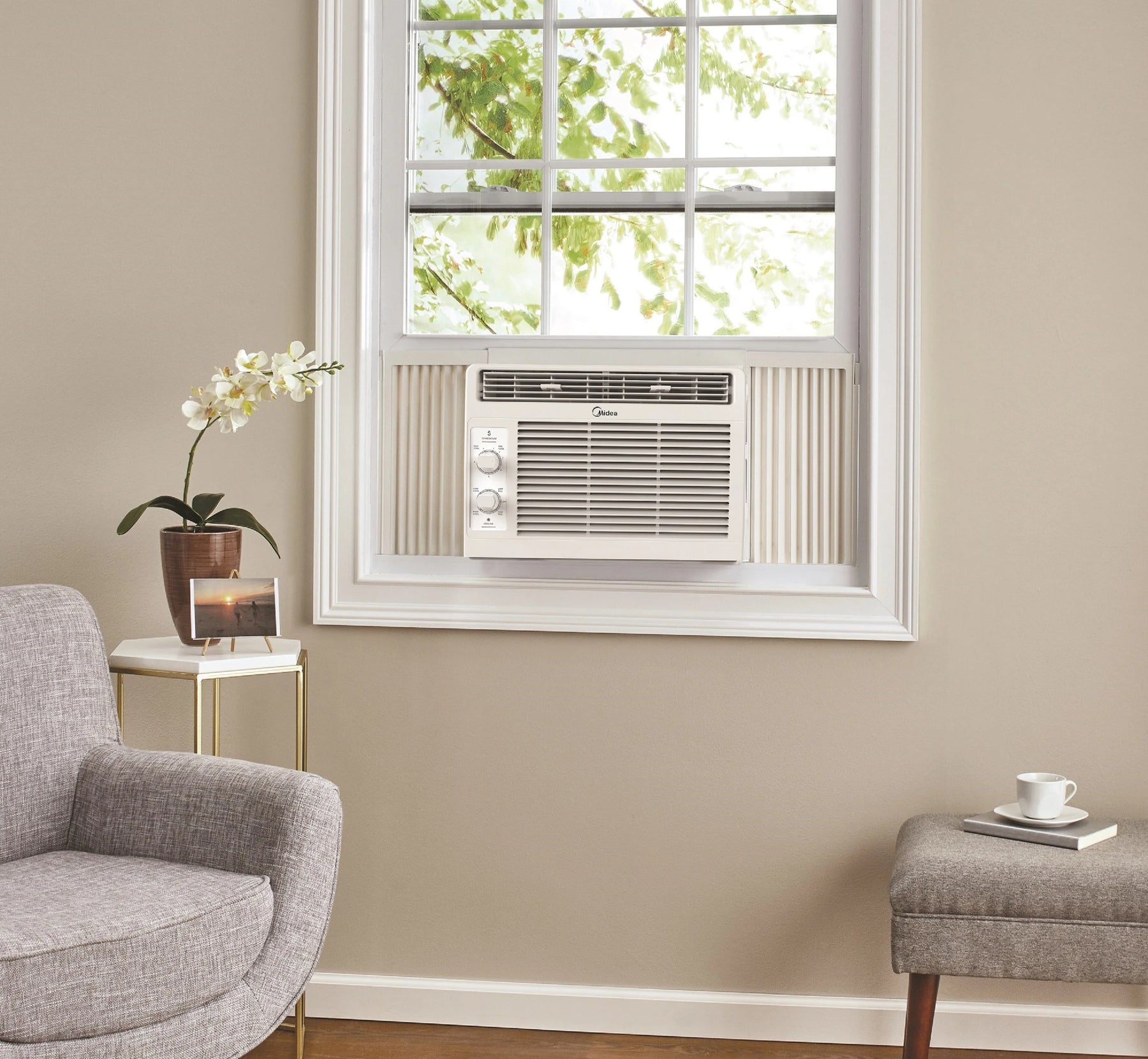 Midea 5, 000 BTU 150 Sq Ft Mechanical Window Air Conditioner, White, MAW05M1WWT, New
